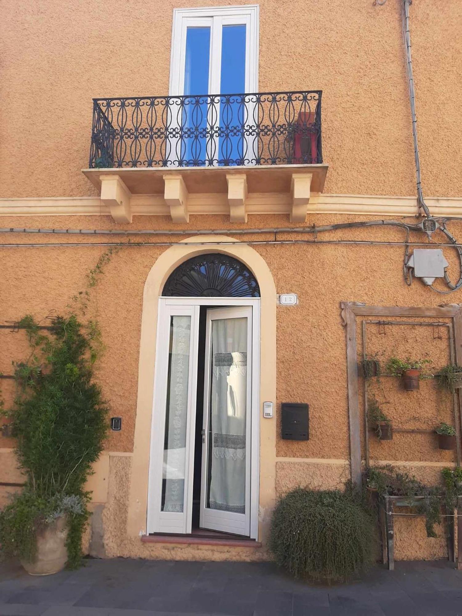B&B Il Giardino Del Barone Pozzomaggiore 外观 照片